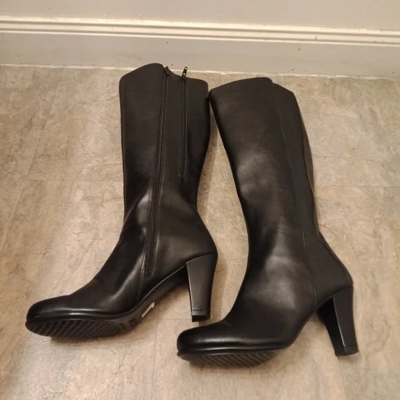 A2 By Aerosoles Heel rest Genuine Leather Knee boots Size 7 - Picture 5 of 8